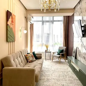 жк 4 Seasons, рядом трц Mega по розыбакиева Апартаменты